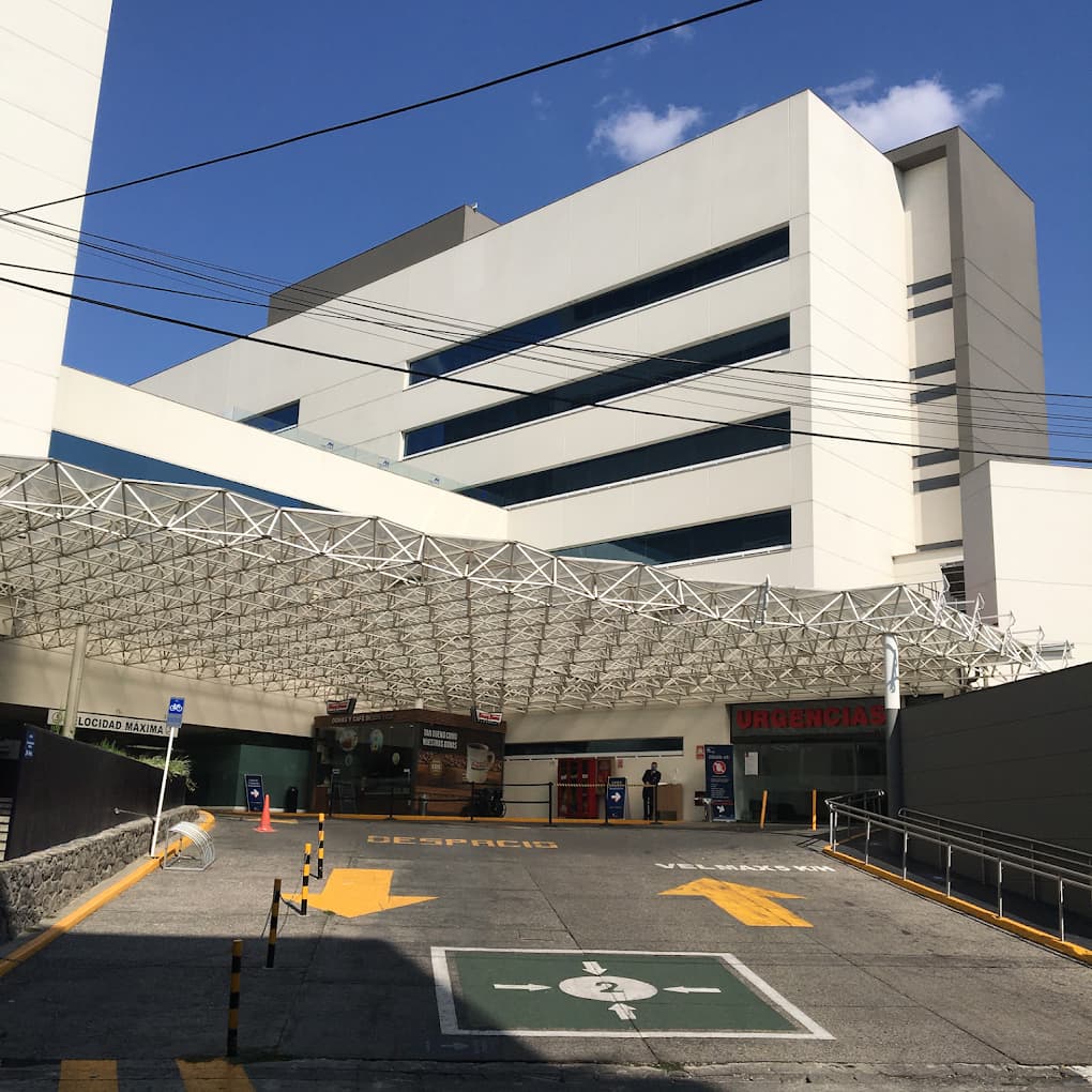 Entrada del Hospital Angeles México en Escandón I Secc, Miguel Hidalgo, sede del consultorio del Dr. Guido Guenther Manzano